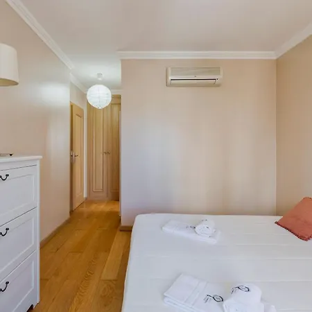 아파트 Enes Retreat - By Y Concept 세투발